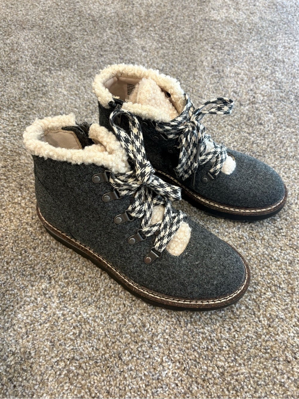 Women's Gray Sherpa-Lined Lace-Up Ankle Booties